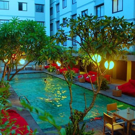 Savvoya Hotel Seminyak Εξωτερικό φωτογραφία