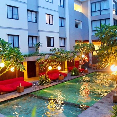 Savvoya Hotel Seminyak Εξωτερικό φωτογραφία