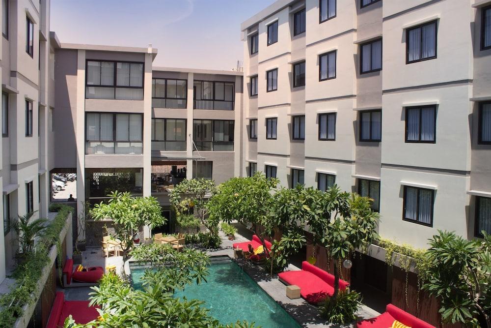 Savvoya Hotel Seminyak Εξωτερικό φωτογραφία