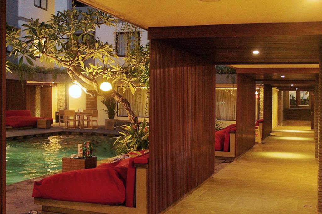 Savvoya Hotel Seminyak Εξωτερικό φωτογραφία