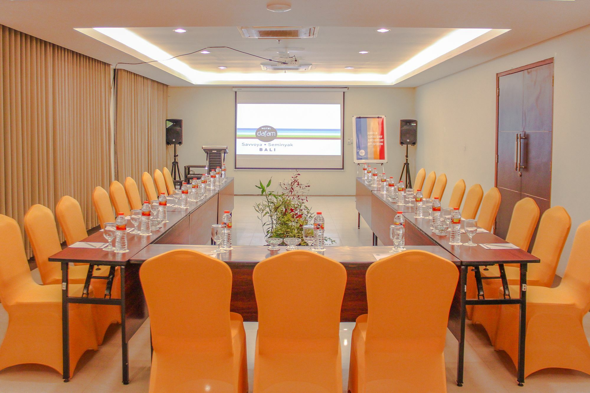 Savvoya Hotel Seminyak Εξωτερικό φωτογραφία