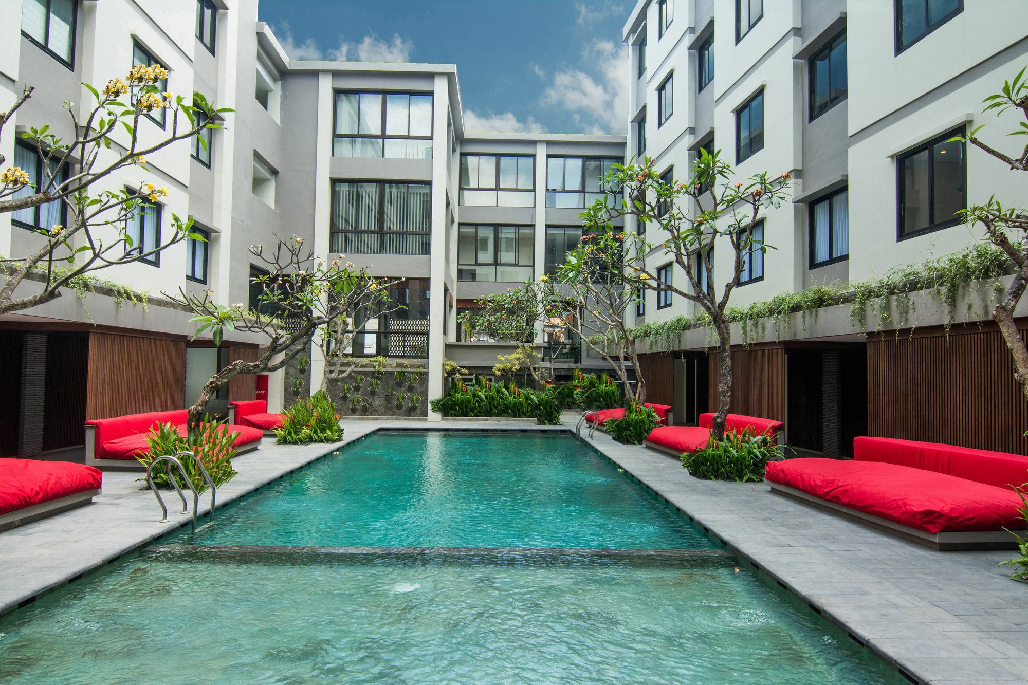 Savvoya Hotel Seminyak Εξωτερικό φωτογραφία