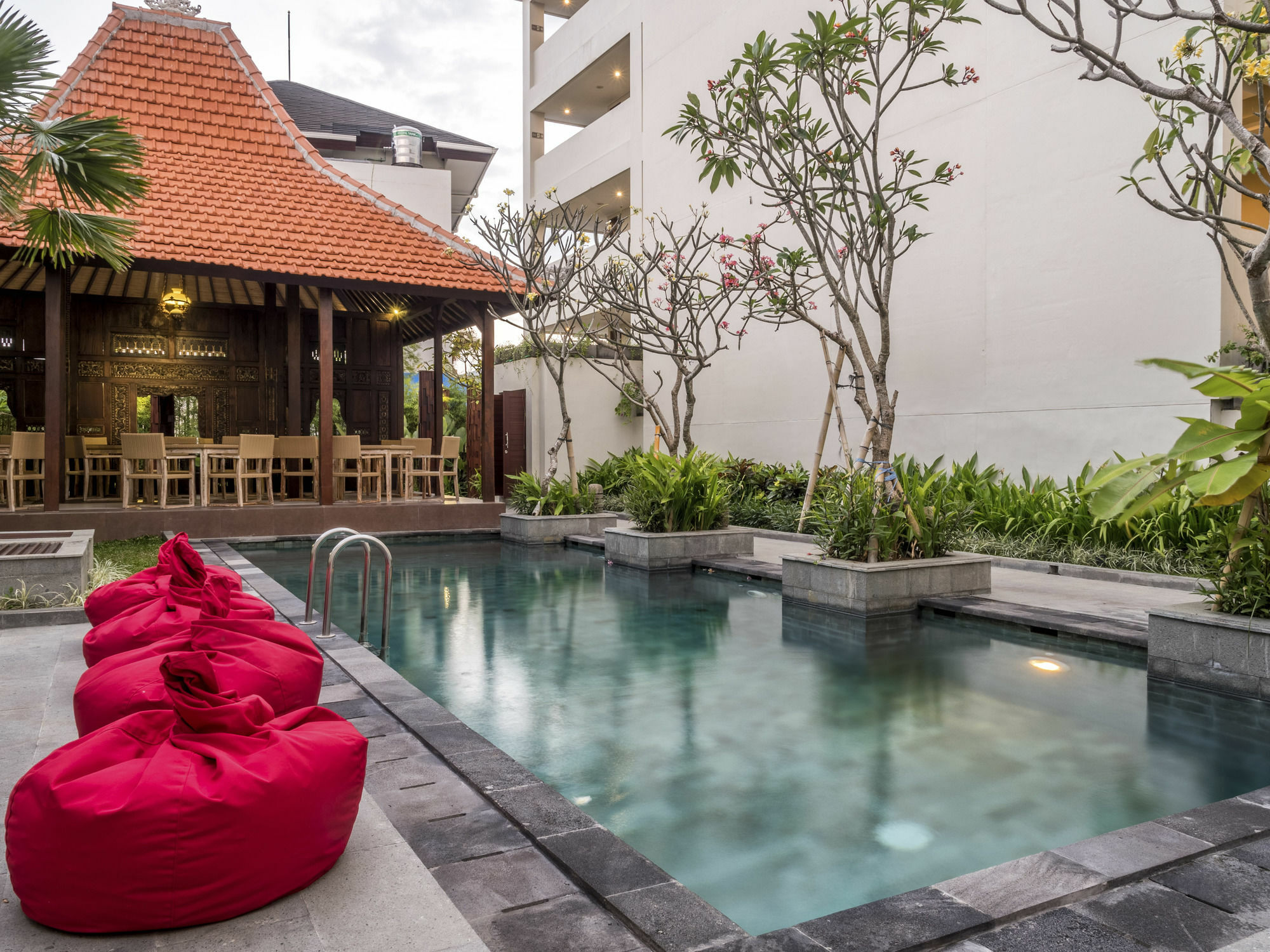 Savvoya Hotel Seminyak Εξωτερικό φωτογραφία